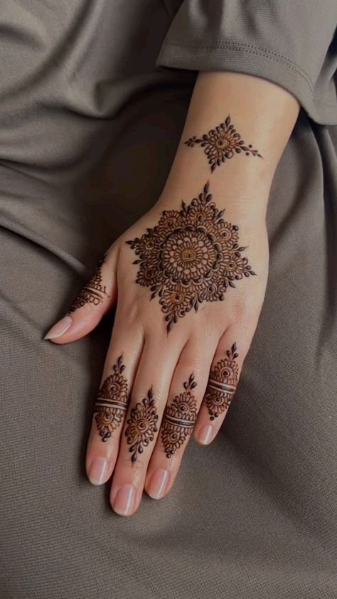 Eid mehndi design simple